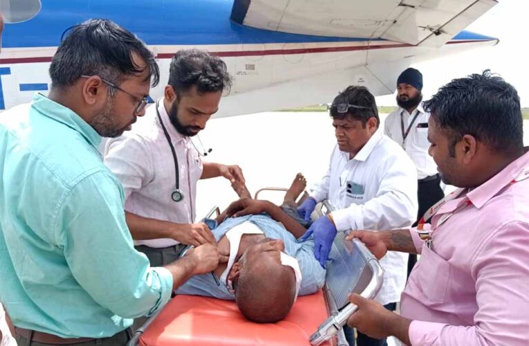गंभीर रूप से घायल श्री पासतारिया पी एम श्री एयर एंबुलेंस से जबलपुर से पहुँचे भोपाल