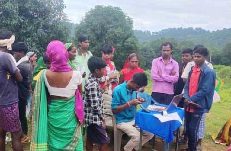 मुख्यमंत्री विशेष पिछड़ी जनजाति पहाड़ी कोरवा परिवारों के लिए हैं सजग