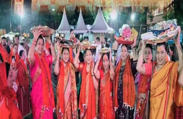 पितृ तर्पण करने दुबई से उज्जैन आया 82 तीर्थयात्रियों का जत्था