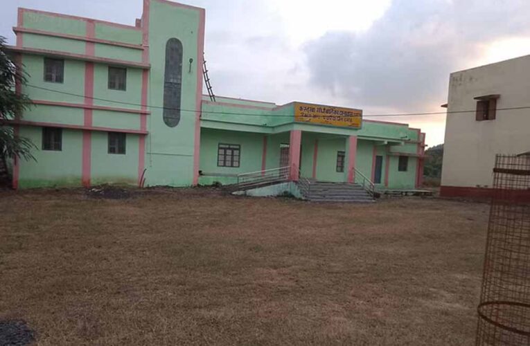 दमोह में नवनिर्मित छात्रावास में लाखों की चोरी, पुलिस कर रही मामले की जांच, ठेकेदार ने अभी तक नहीं सौंपी थी चाबी