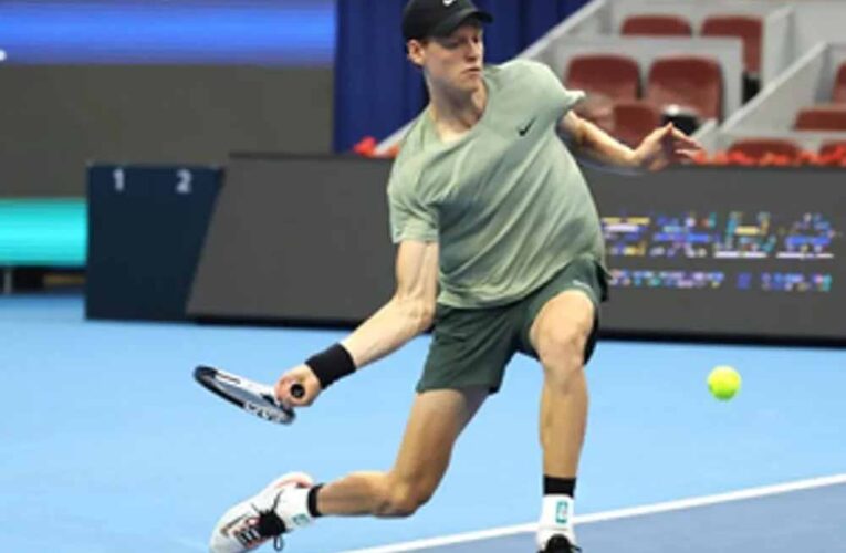 चीन ओपन: विश्व के नंबर 1 खिलाड़ी सिनर आगे बढ़े, वेई सिजिया दूसरे दौर में