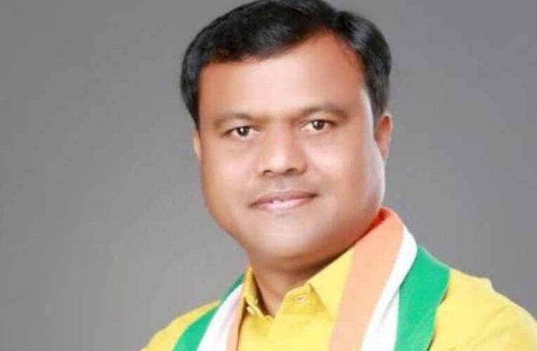 सीरियल किलर की तरह काम कर रही सरकार: दीपक बैज