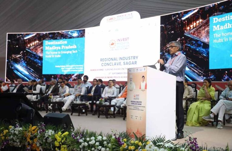 बुंदेलखंड में आईटी/आईटीईएस एवं ईएसडीएम सेक्टर में निवेश की अपार संभावनाएं: एसीएस श्री दुबे