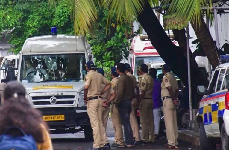 बॉम्बें हाई कोर्ट ने बदलापुर में दो बच्चियों से यौन उत्पीड़न के आरोपी के एनकाउंटर पर गंभीर सवाल उठाए