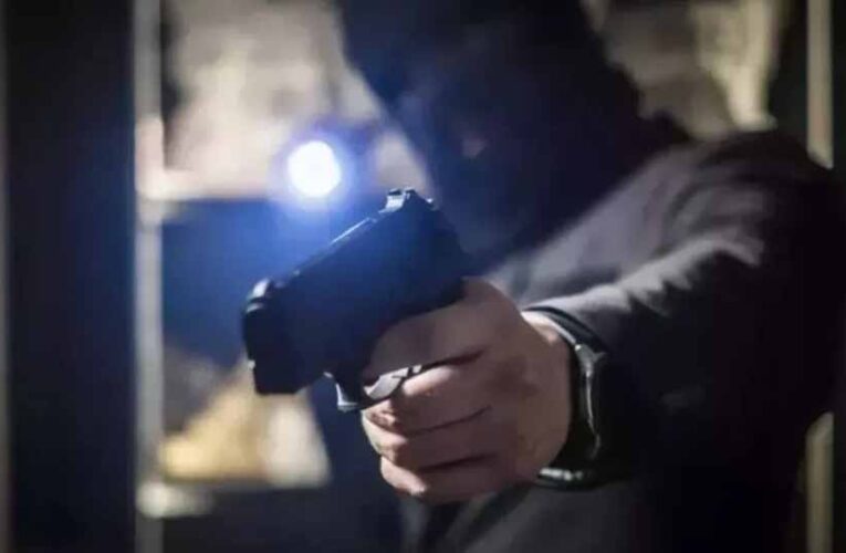 दक्षिण अफ्रीका के केप प्रांत में दो घरों में जमकर गोलीबारी हुई, 15 महिलाओं समेत 17 लोगों को उतारा मौत के घाट