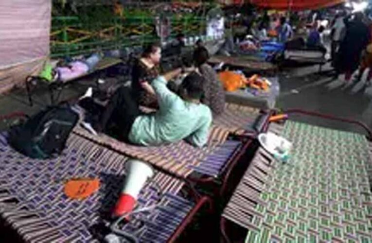 पश्चिम बंगाल ममता सरकार में मंत्री के बिगड़े बोल, कोलकाता के प्रदर्शन में महिलाओं ने पी थी शराब