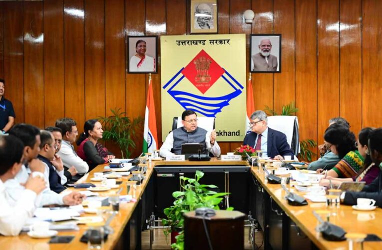 उत्तराखंड के सीएम धामी ने नीति आयोग के उपाध्यक्ष के साथ की बैठक