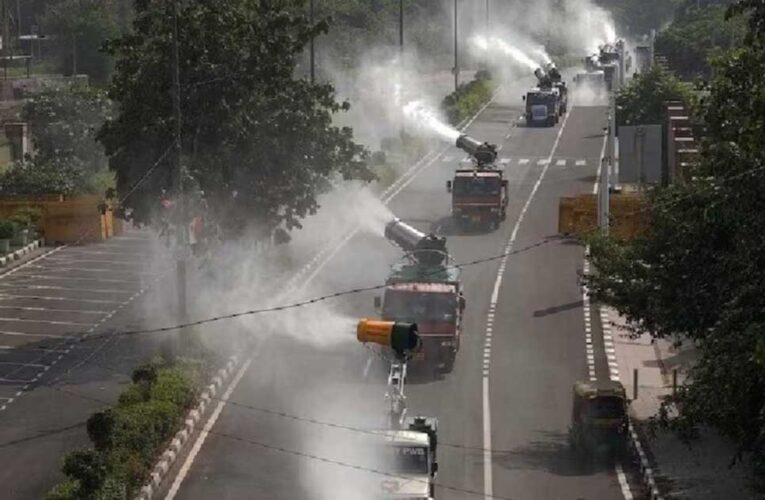 देश की राजधानी दिल्ली में हर दिन बढ़ रहा प्रदूषण! कई जगहों की एयर क्वालिटी ‘बहुत खराब’, जानें आज का AQI