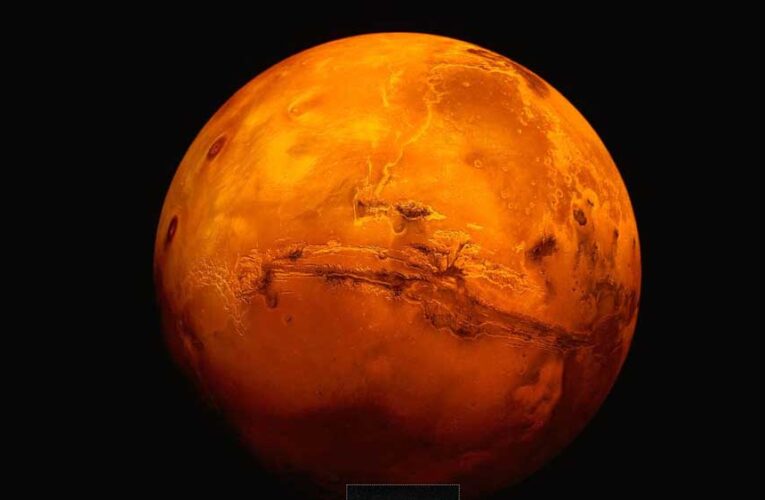 Marsग्रह की बर्फीली चादरों के नीचे Alien जीवन की संभावना, स्टडी