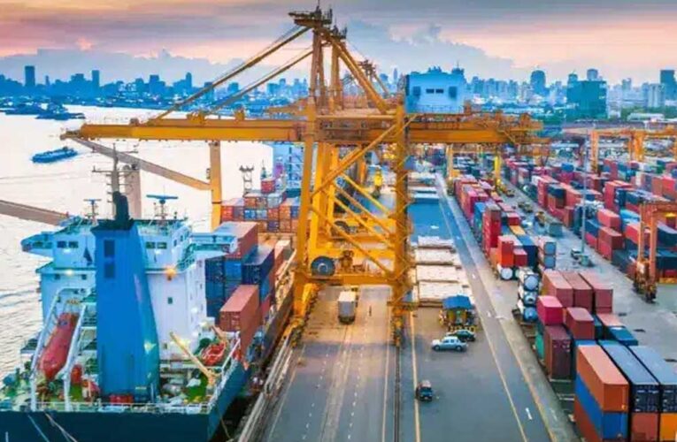 वित्त वर्ष 2025 में भारत का सेवा निर्यात 9.8% बढ़कर 180 अरब डॉलर पर पहुंचा