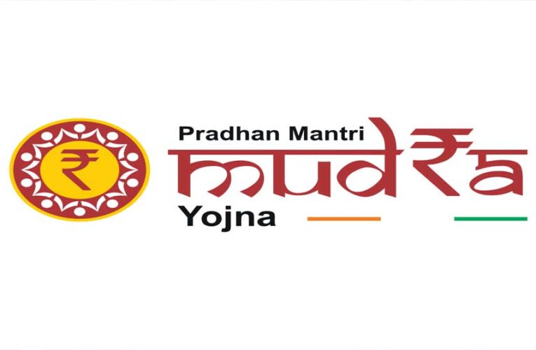 वित्त वर्ष 2024-25 में अब तक मुद्रा लोन योजना के तहत 2,20,662 करोड़ रुपये का लोन दिया जा चुका है