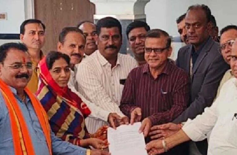 LIC एजेंट एसोसिएशन का विरोध प्रदर्शन, पूरे भारत में 14 लाख से अधिक अभिकर्ता प्रभावित