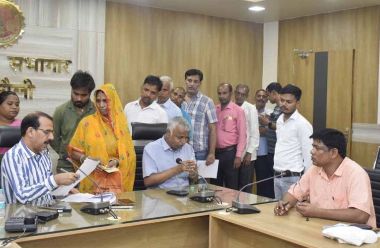 जन सुनवाई में प्राप्त आवेदन पत्रो का त्वारित निराकरण करे विभागीय अधिकारीः-शुक्ला