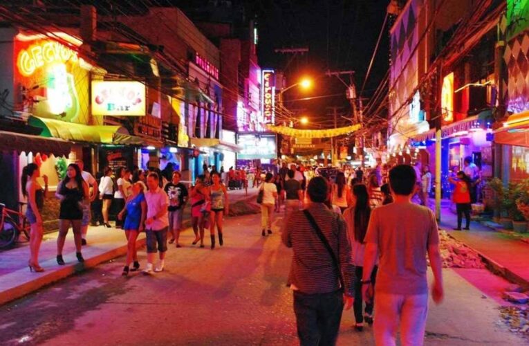 अमेरिका में दुनिया का सबसे बड़ा ओपन रेड लाइट एरिया, जहां हर शाम लगता है जिस्म का मेला!