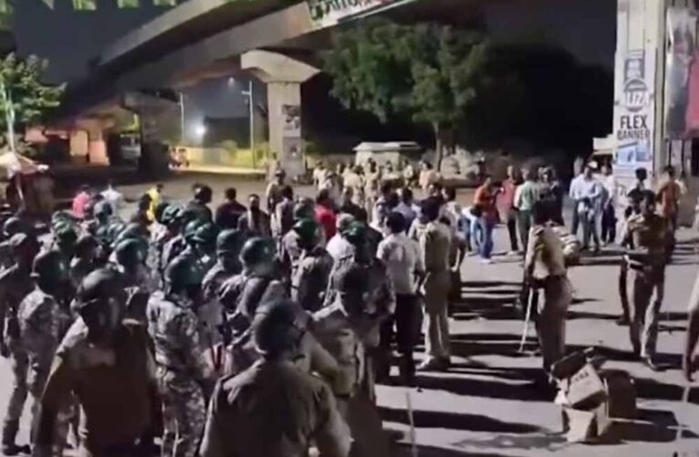 पैगंबर पर यति के बोल से महाराष्ट्र में विरोध, भीड़ का थाने पर हमला; जमकर पथराव