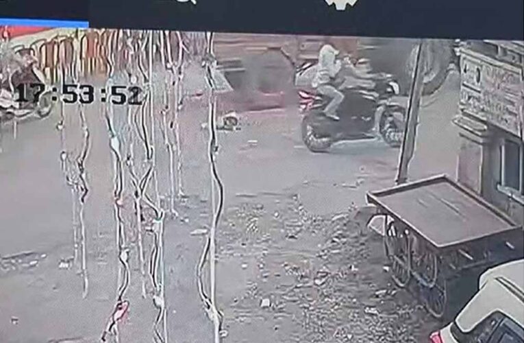 टीकमगढ़ में देवी पंडाल के सामने मांस फेंकने का फुटेज आया सामने, आरोपी के खिलाफ पुलिस ने किया मामला दर्ज