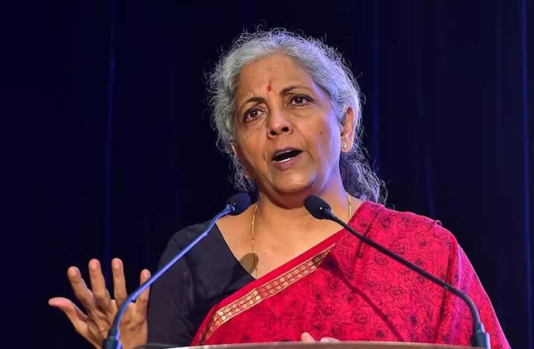 सभी के लिए अवसर पैदा करने की भी चुनौती है: सीतारमण