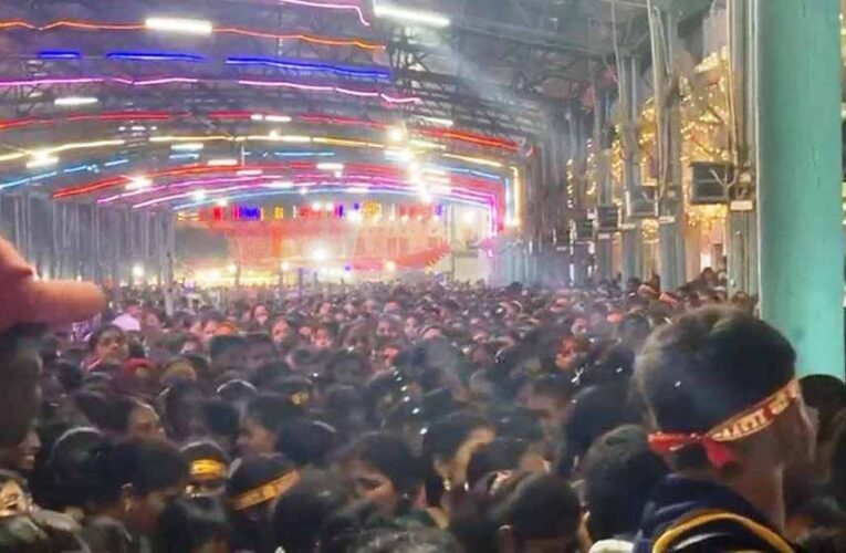 मां बम्लेश्वरी के दर्शन के लिए श्रद्धालु लाखों की संख्या में डोंगरगढ़ पहुंचे, मंदिर में मची भगदड़, एक बुजुर्ग महिला की मौत
