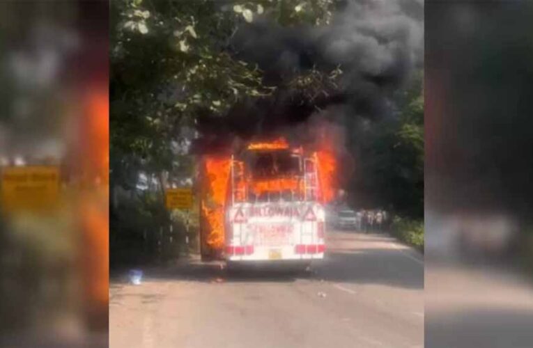 मां वैष्णो देवी के दर्शन करने के उपरांत बस में सवार होकर जम्मू की और रवाना हुए श्रद्धालु बस में लगी आग से बाल-बाल बचे