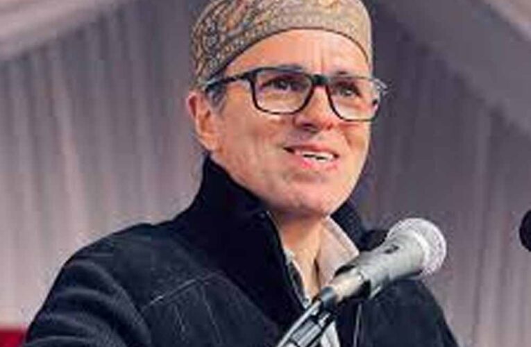 जब भी मैं किसी सड़क मार्ग से जाएं तो वहां कोई भी ग्रीन कॉरिडोर न बनाया जाए: मुख्यमंत्री उमर अब्दुल्ला