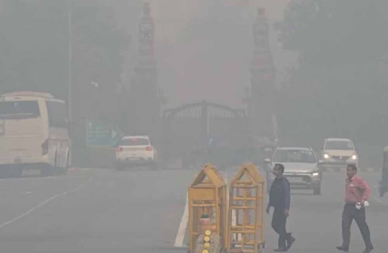 दिल्ली वायु प्रदूषण ख़राब होने के कारण सुप्रीम कोर्ट ने हरियाणा और पंजाब को लगाई फटकार, केंद्र को भी जमकर सुनाया