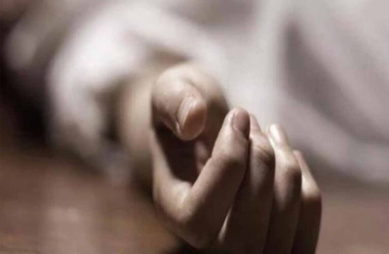 बेंगलुरु से एक सनसनीखेज घटना, पहले बेटियों की हत्या फिर मां ने लगा ली फांसी, काम से लौटे पिता ने दी जान