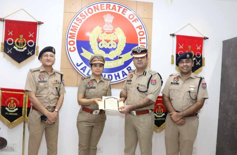 पुलिस कमिश्नर जालंधर स्वप्न शर्मा ने वीरवार को 42 अधिकारियों को किया सम्मानित, दिये नकद ईनाम