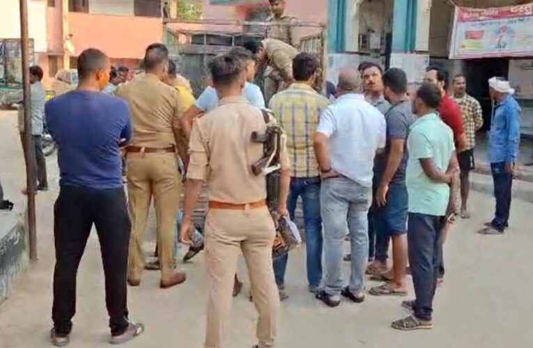 रायबरेली और मथुरा एक्सप्रेस-वे पर अलग-अलग सड़क हादसों में 6 लोगों की मौत