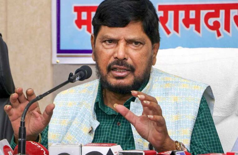 महाराष्ट्र में एनडीए सीट बंटवारे को लेकर खींचतान तेज, अब रामदास आठवले ने की 10 सीटों की मांग