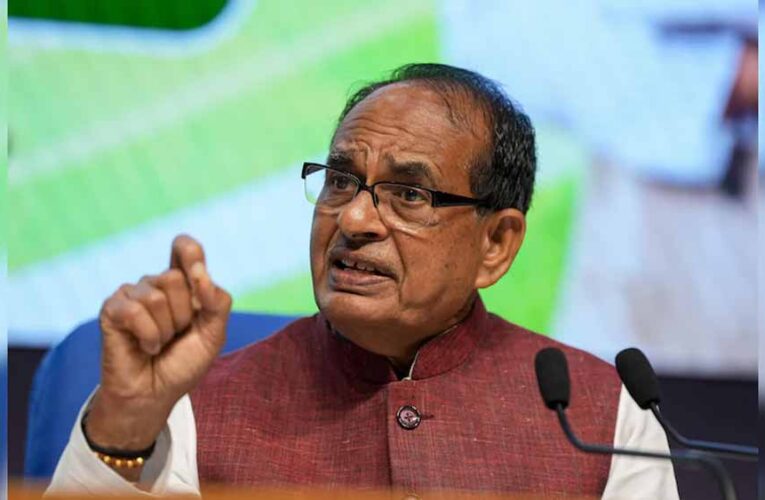 किसानों की छोटी-छोटी समस्याओं को सुलझाने से उनकी आय में 20 प्रतिशत वृद्धि संभव: कृषि मंत्री शिवराज