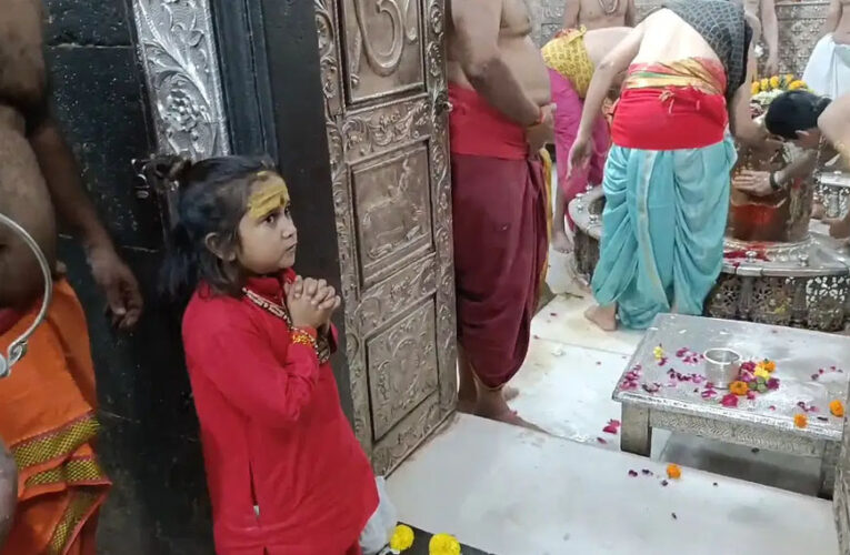 महाकाल की भस्म आरती में पहुंचे अयोध्या के संत, देखकर हर कोई रह गया हैरान