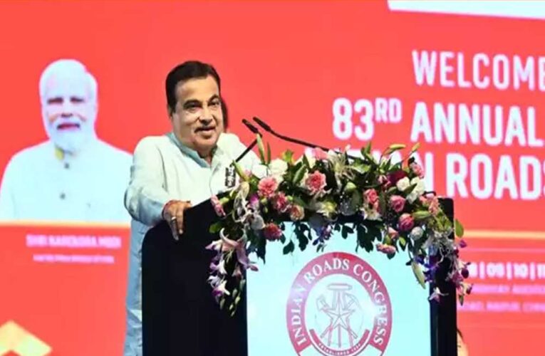मंत्री नितिन गडकरी ने छत्तीसगढ़ में बीस हजार करोड़ रुपए की सड़क परियोजनाओं की स्वीकृति दी गई