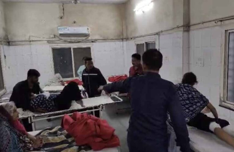 बैतूल-भोपाल राष्ट्रीय राजमार्ग पर देर रात तेज रफ्तार से जा रही एक यात्री बस बेकाबू होकर पलट गई, 28 यात्री घायल