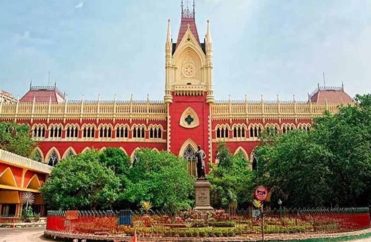 केंद्र सरकार ने कलकत्ता हाई कोर्ट को बताया बंगाल की राज्य सरकार पूर्व पुलिस आयुक्त के खिलाफ कार्रवाई कर सकती है