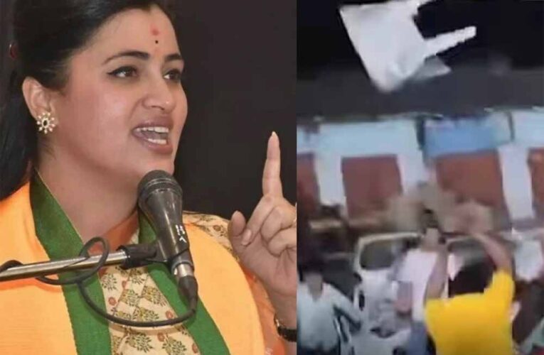 भाजपा की पूर्व सांसद रणनीत राणा की चुनावी सभा में भारी हंगामा, फेंकीं गईं कुर्सियां और जमकर नारेबाजी