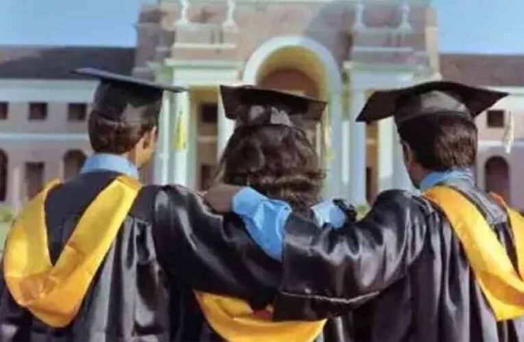 अमेरिका से भारतीयों को बड़ा झटका, ट्रंप 20 जनवरी को लेंगे शपथ, किसी दिक्कत से बचने के लिए छात्रों को दी गई यह सलाह