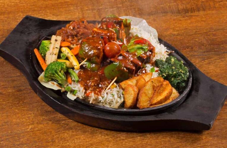 घर पर कैसे बनाएं, स्वादिष्ट सिजलर