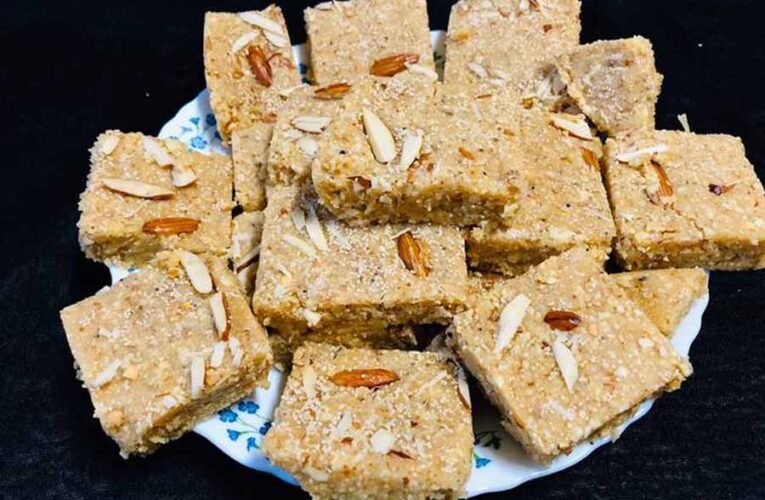 सर्दियों के मौसम में मूंगफली की बर्फी है लाजवाब