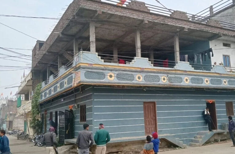 शाजापुर : कालापीपल मंडी में सुबह लोकायुक्त पुलिस ने पंचायत सचिव के घर पर छापा मारा