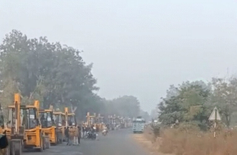 खंडवा में जिला प्रशासन ने जंगल में बढ़ रहे अतिक्रमण को लेकर की बड़ी कार्रवाई, 40 जेसीबी, 500 जवानों के साथ पहुंचे कलेक्टर-एसपी