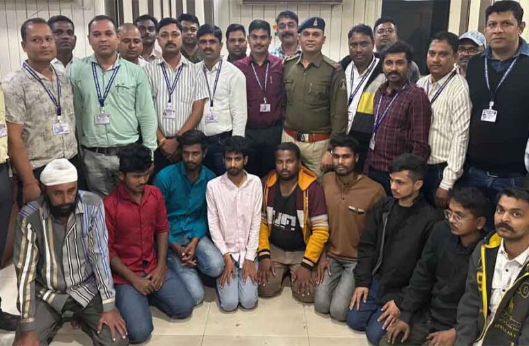 छत्तीसगढ़-रायपुर में 50 से अधिक चाकूबाजों-हिस्ट्रीशीटर्स की लगी क्लास, नये साल से पहले राउंडअप किए 200 बदमाश