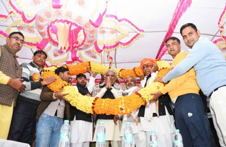 राजस्थान-अलवर के विद्यालय में केंद्रीय पर्यावरण मंत्री ने किया प्रतिभावान छात्र-छात्राओं का सम्मान, ‘ईआरसीपी योजना से राजगढ़ क्षेत्र को मिलेगा पानी’