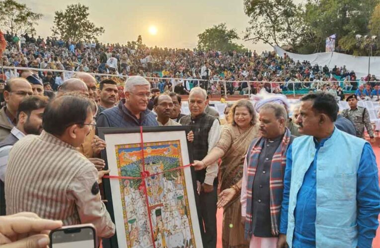 राजस्थान-उदयपुर में शिल्पग्राम महोत्सव शुरू, विश्वभर में पहचान बना रही भारतीय संस्कृति: गजेंद्र सिंह शेखावत