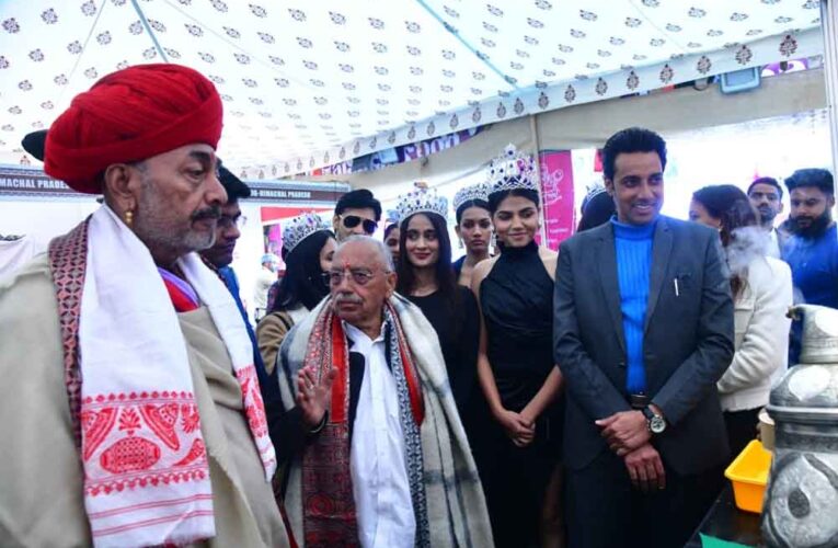 राजस्थान-पंचायती राज मंत्री और मुख्य सचिव ने किया सरस राजसखी राष्ट्रीय मेले का अवलोकन, स्वयं सहायता समूह की महिलाओं से किया संवाद