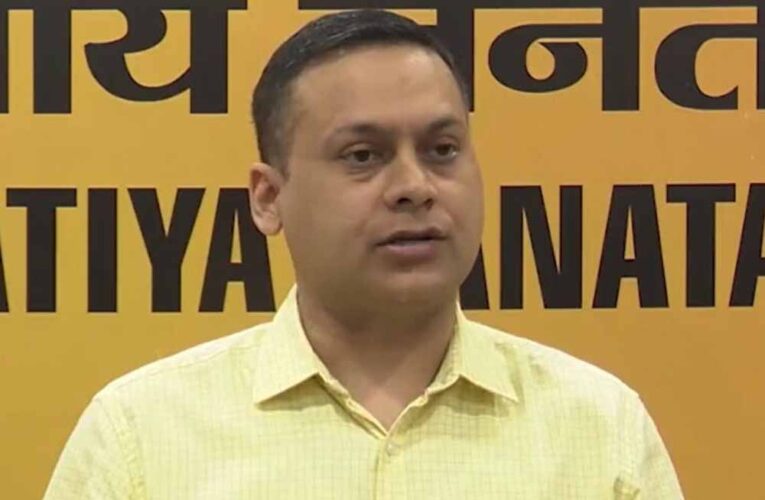 ममता बनर्जी पश्चिम बंगाल को कर रहीं बर्बाद : अमित मालवीय