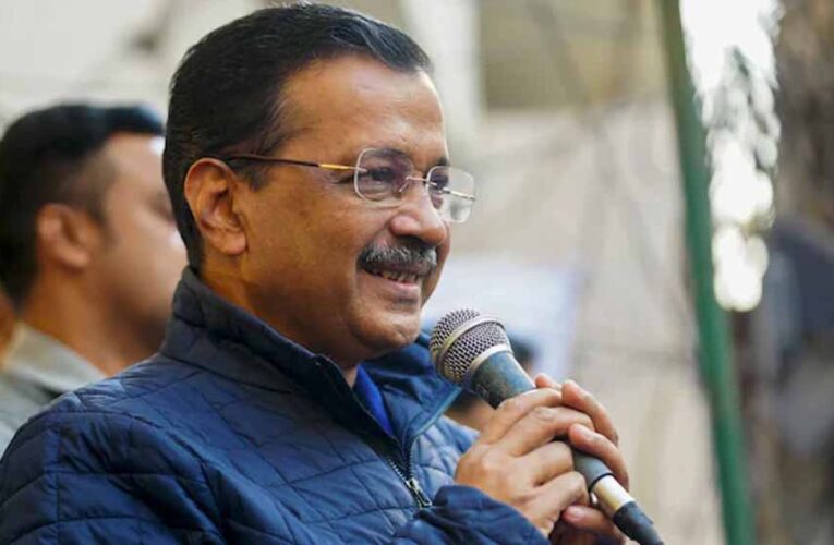 दिल्ली में चुनाव से पहले केजरीवाल ने दलित छात्रों की मुफ्त विदेशी शिक्षा के लिए अंबेडकर छात्रवृत्ति की घोषणा की