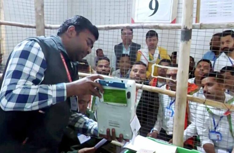 मतदान में इस्तेमाल की जाने वाली EVM हैक करने का दावा कर फंसा सैयद शुजा, पुलिस ने दर्ज किया केस