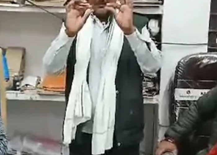 पन्ना जिले की धरा देश-दुनिया में बेशकीमती हीरों के लिए प्रसिद्ध है, खेत में निकले दो हीरों ने चमका दी किस्मत