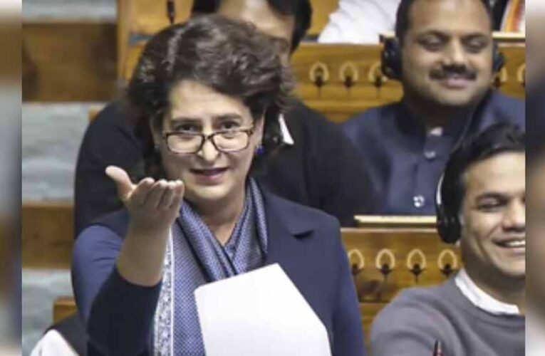 प्रियंका गांधी वाड्रा ने लोकसभा में अपने पहले संबोधन में बैलेट पेपर को लेकर केंद्र सरकार पर निशाना साधा