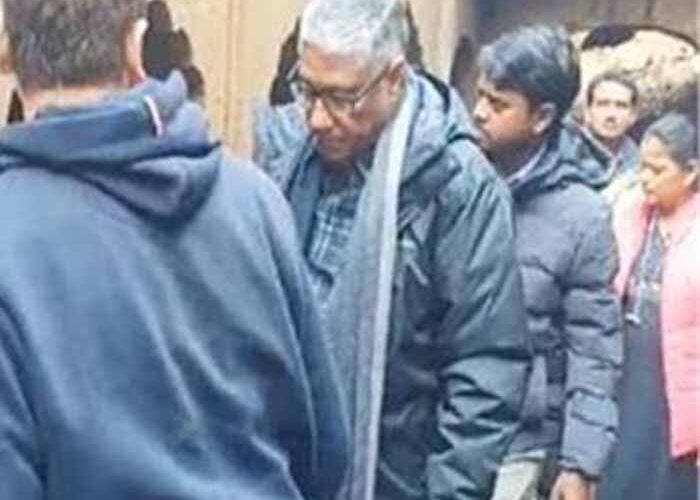 संभल में खुदाई के दौरान श्री बांके बिहारी मंदिर का एएसआई की चार सदस्यीय टीम ने सर्वे किया